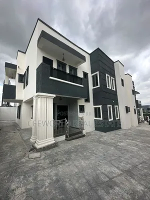 4bdrm Duplex in Kolapo Ishola Gra, Akobo for rent