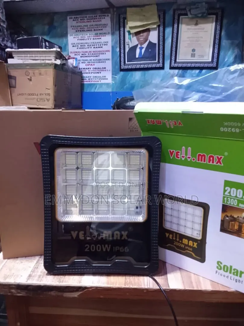 Vell. Max Solar Flood Lights 200w