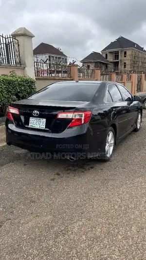 Toyota Camry SE 4dr Sedan (2.5L 4cyl 6A) 2013 Black