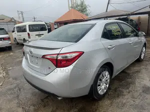 Toyota Corolla S Plus 4dr Sedan (1.8L 4cyl 6M) 2015 Silver