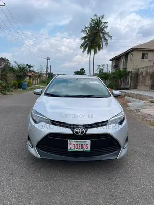 Toyota Corolla LE 4dr Sedan (1.8L 4cyl CVT) 2017 Silver