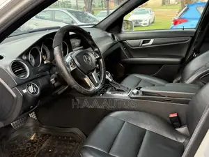 Mercedes-Benz C300 2012 Silver