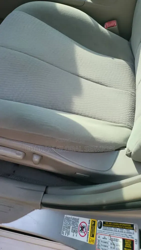 Toyota Camry 2010 Silver