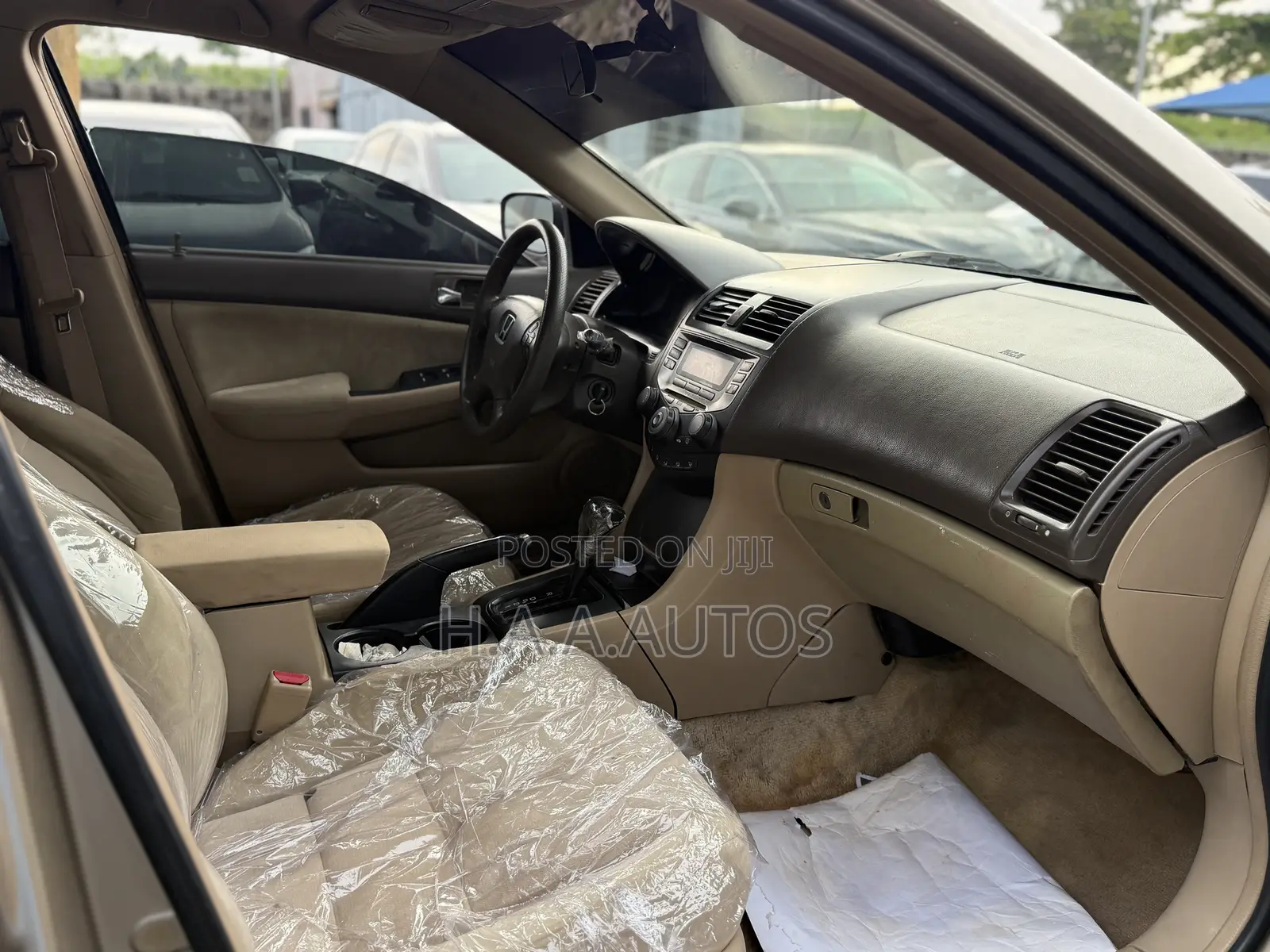Honda Accord 2004 Gold