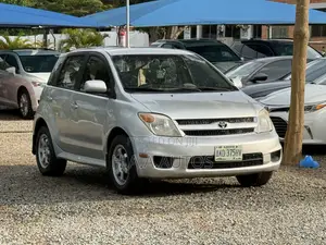 Scion xA Base 2006 Silver