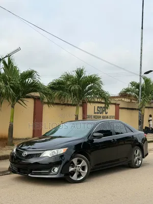 Toyota Camry SE 4dr Sedan (2.5L 4cyl 6A) 2014 Black