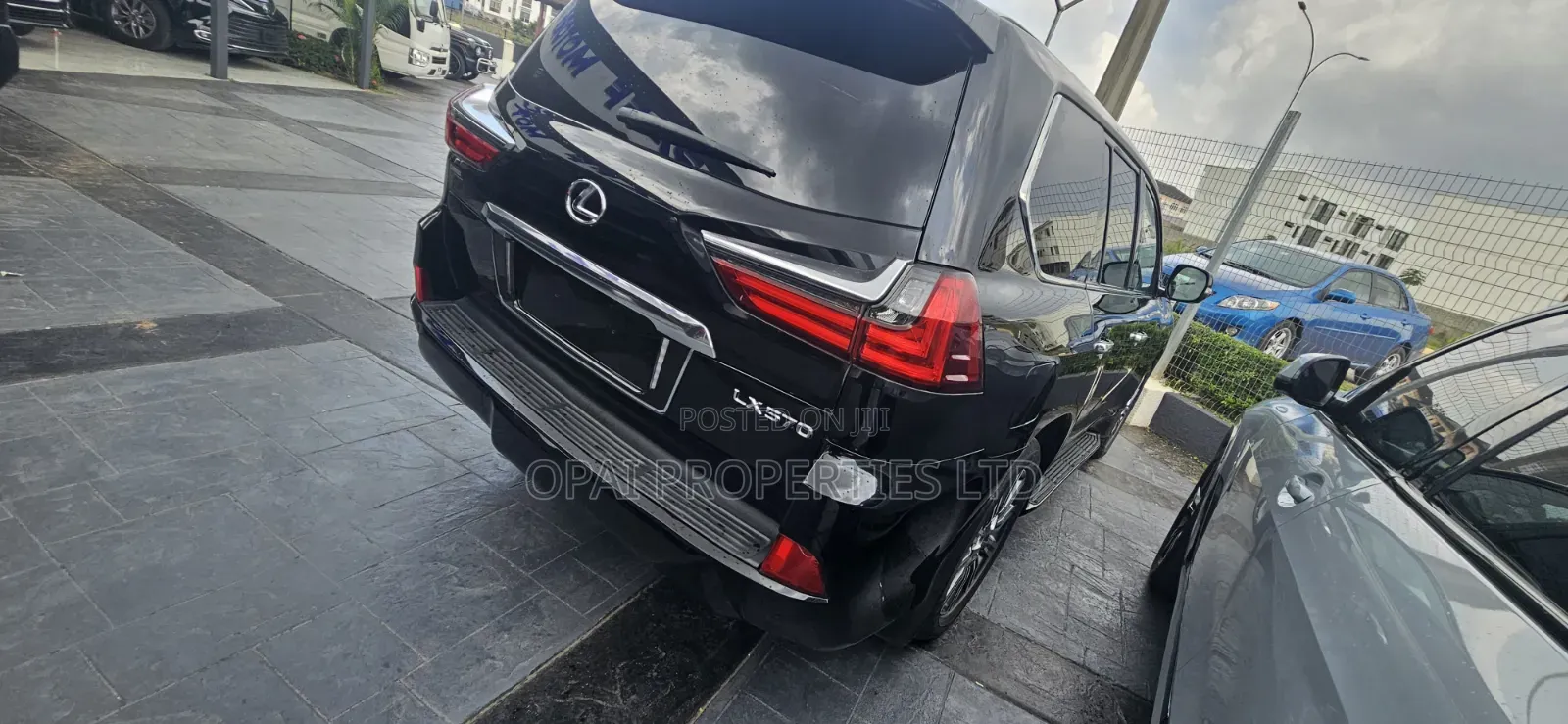 Lexus LX 2018 Black