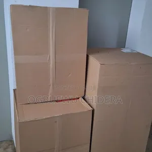 Gigantic Movable Carton Large Capacity and Storage Box.