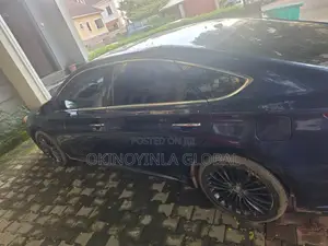 Toyota Avalon Touring (3.5L 6cyl 6A) 2018 Blue