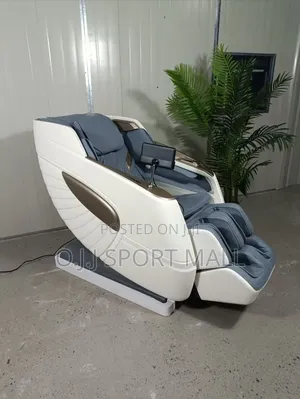 American Fitness Chair Massager With EYE WEAR, AIRBAGS AND BLUETOOTH