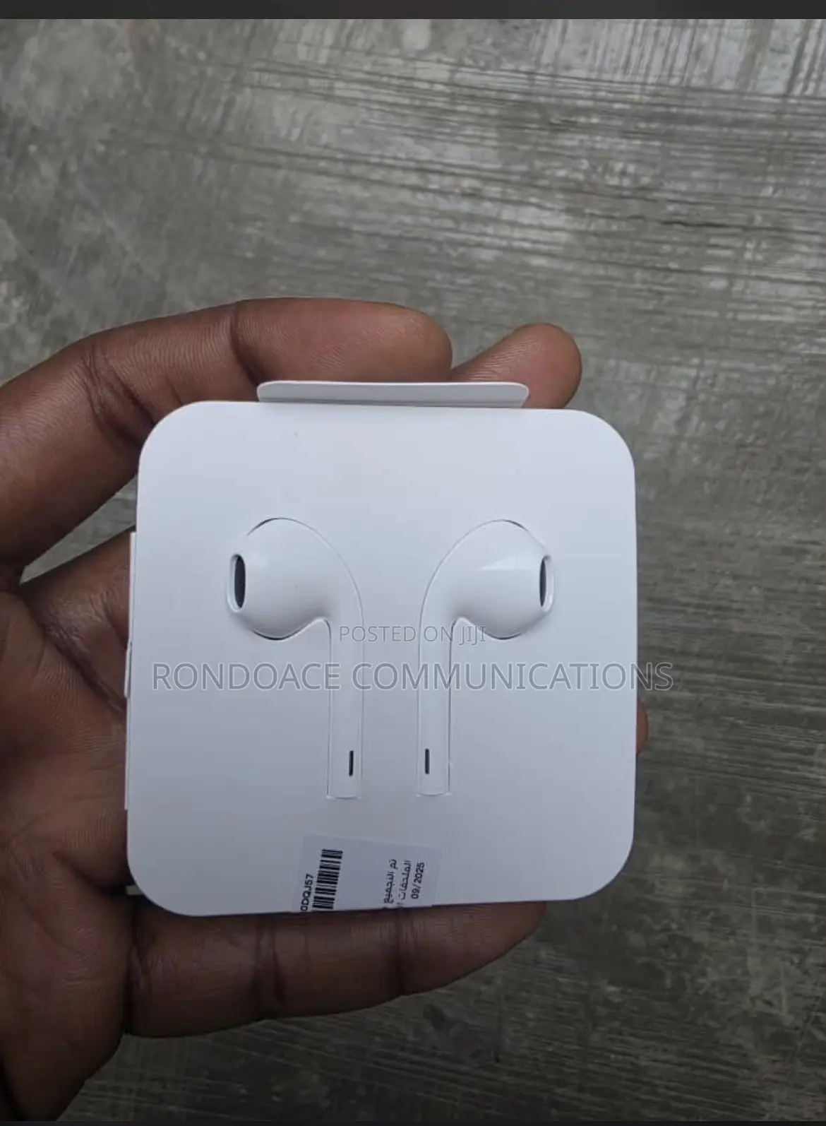 Apple Wired Earpiece for iPhone 15 Upward