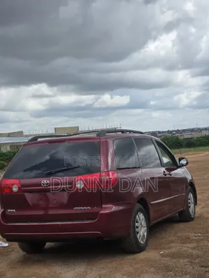Toyota Sienna LE FWD 2006 Red