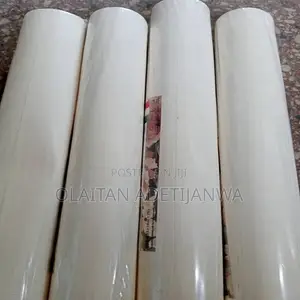 Luxurious Matte Nonwoven Wallpaper