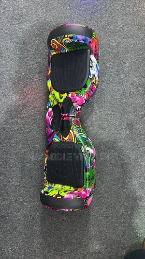 Brand New Hoverboard With Bluetooth Speakers and Light