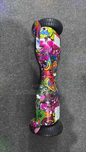 Brand New Hoverboard With Bluetooth Speakers and Light