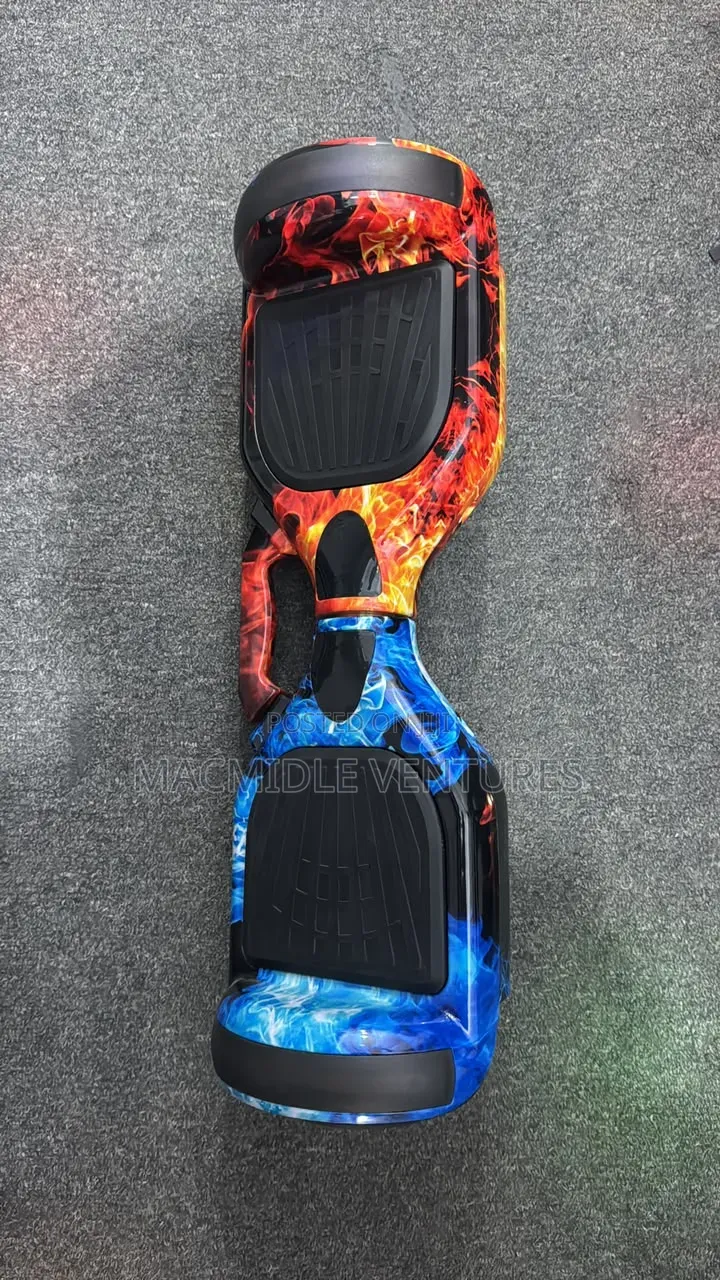 Brand New Hoverboard With Bluetooth Speakers and Light