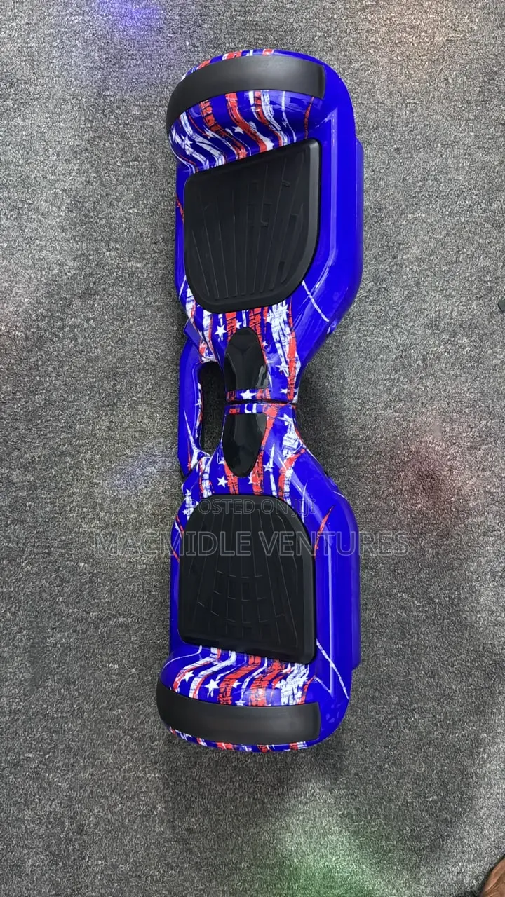 Brand New Hoverboard With Bluetooth Speakers and Light