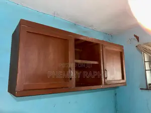 Neatly Used Kitchen Cabinet