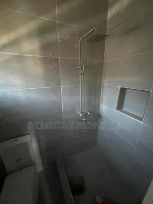 Furnished 2bdrm Apartment in Peninsula Estate for rent
