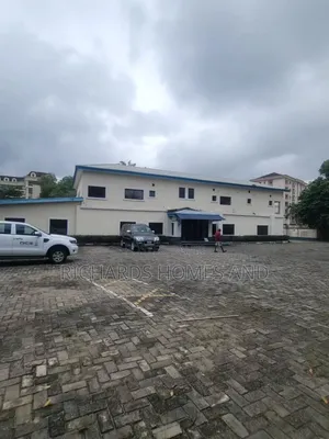 Commercial Space for Lease