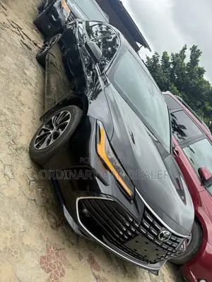 Toyota Avalon 2024 Black