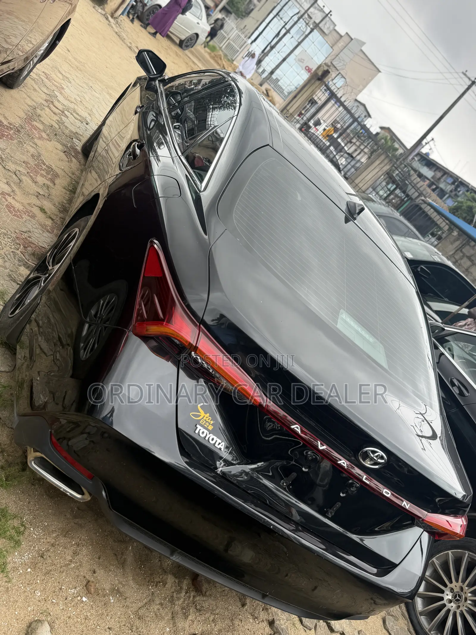 Toyota Avalon 2024 Black