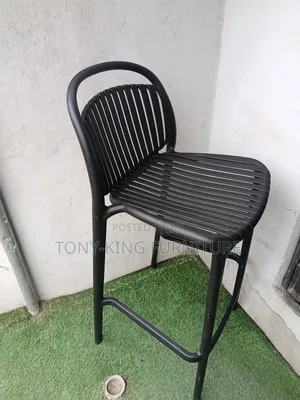 Modern Single- Molded Outdoor Bar Stool With a Slatted Backrest Seat