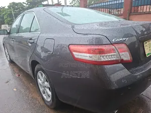 Toyota Camry 2010 Gray