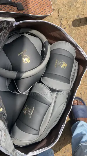 Golden Horse Premium Universal Leather Seat Cover.