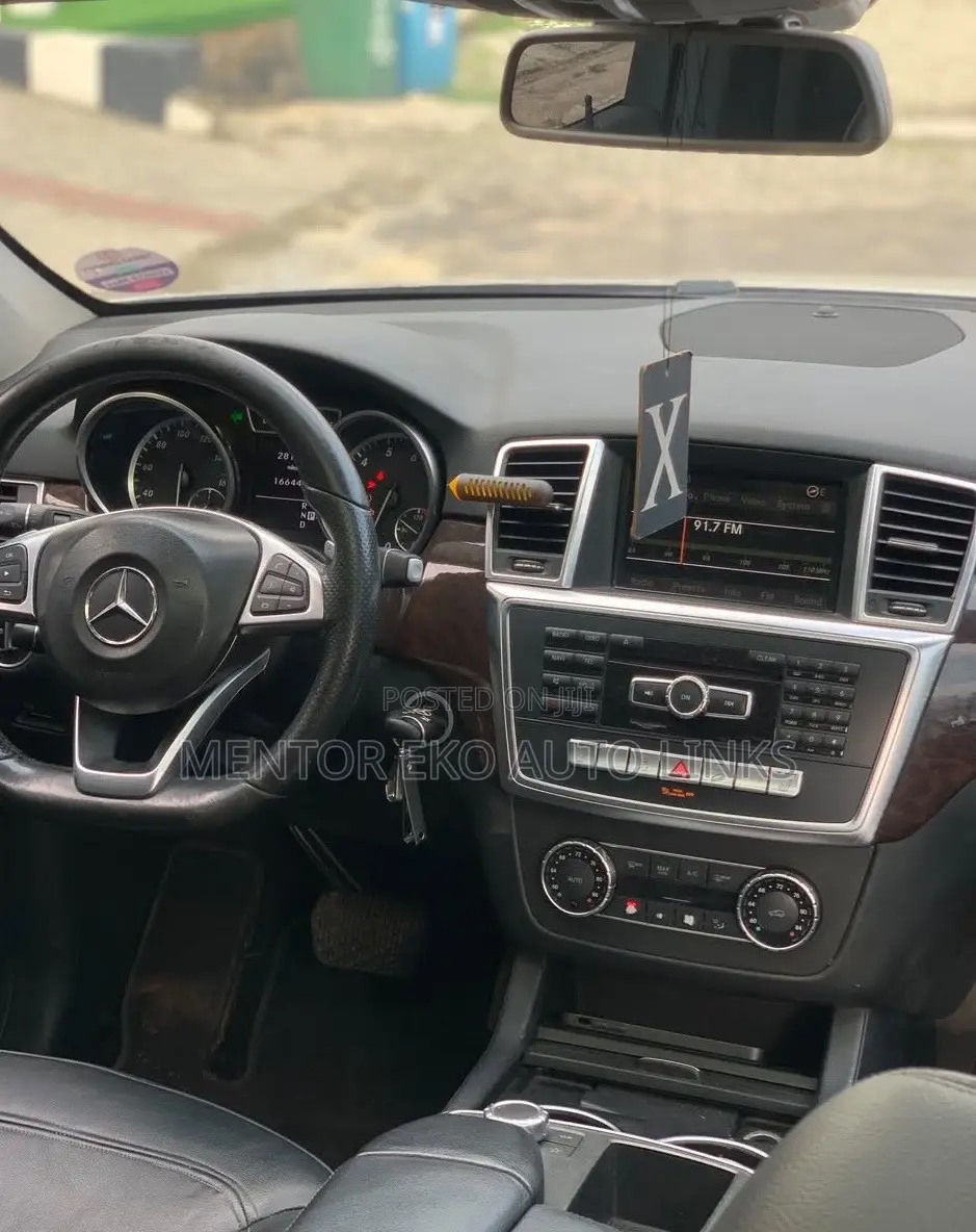Mercedes-Benz M Class 2014 Silver