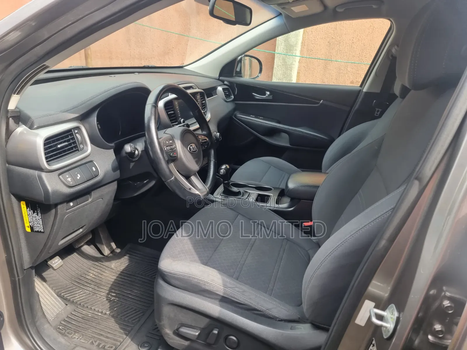 Kia Sorento 4dr SUV 2016 Gray