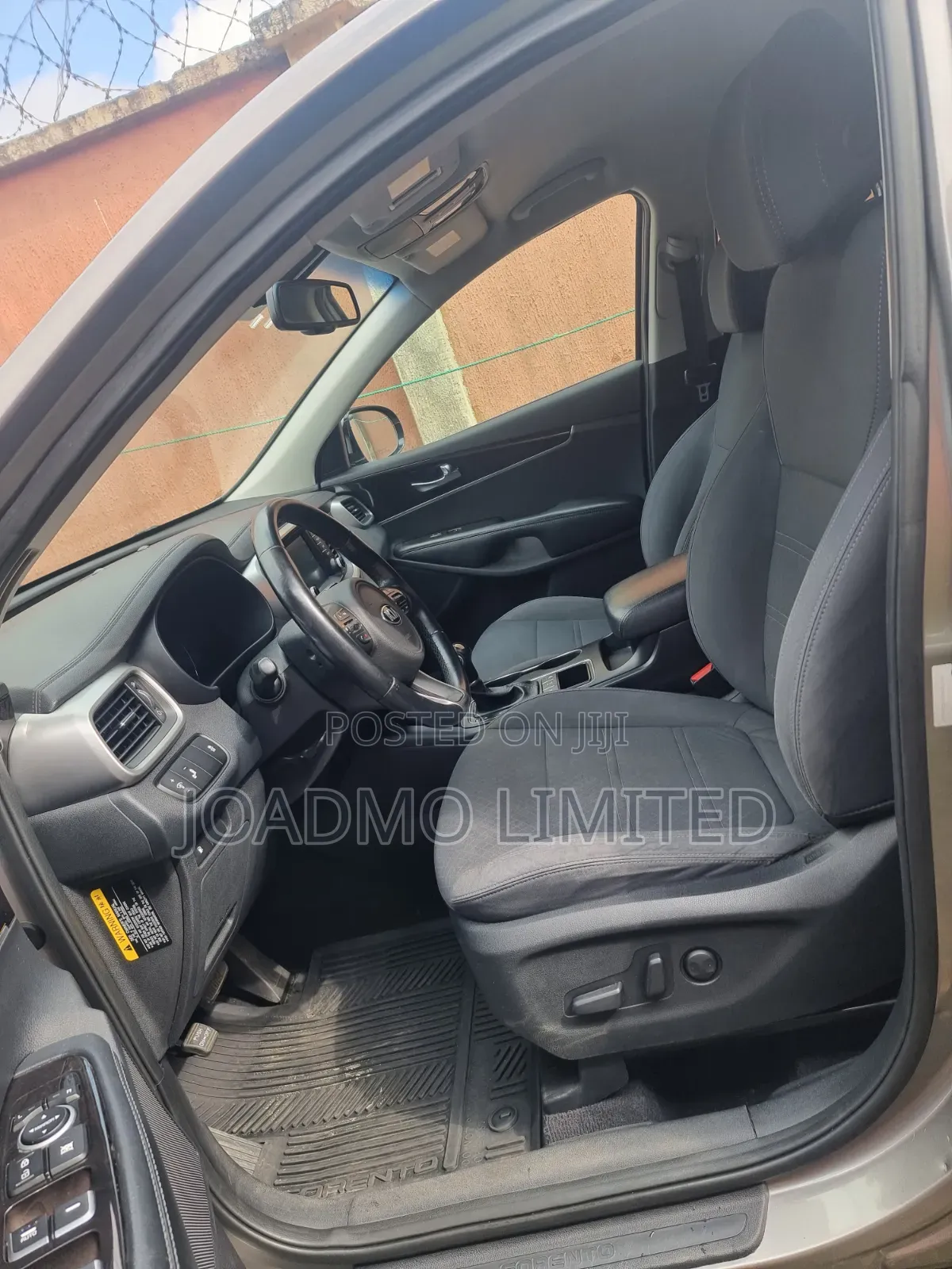 Kia Sorento 4dr SUV 2016 Gray