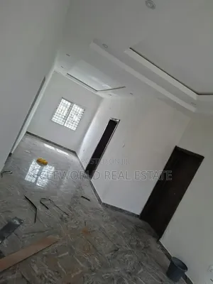 3bdrm Apartment in Progressive Estate, Akala Express for rent