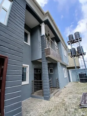 3bdrm Apartment in Oke Ibukun Estate, Akala Express for rent