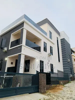 6bdrm Duplex in Abubakar Umar, Katampe Extension for sale
