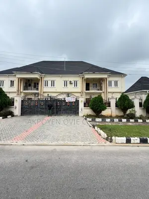6bdrm Duplex in Guzape District for rent