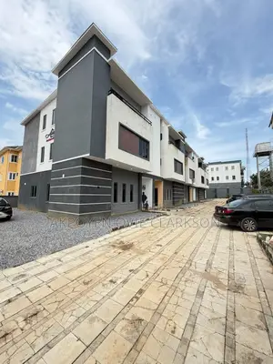 4bdrm Townhouse / Terrace in Kaura for rent