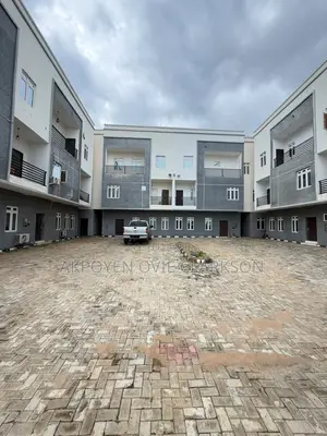 4bdrm Townhouse / Terrace in Life Camp for rent