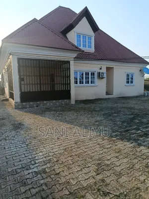 3bdrm Penthouse in Osilama Estate, FHA for sale