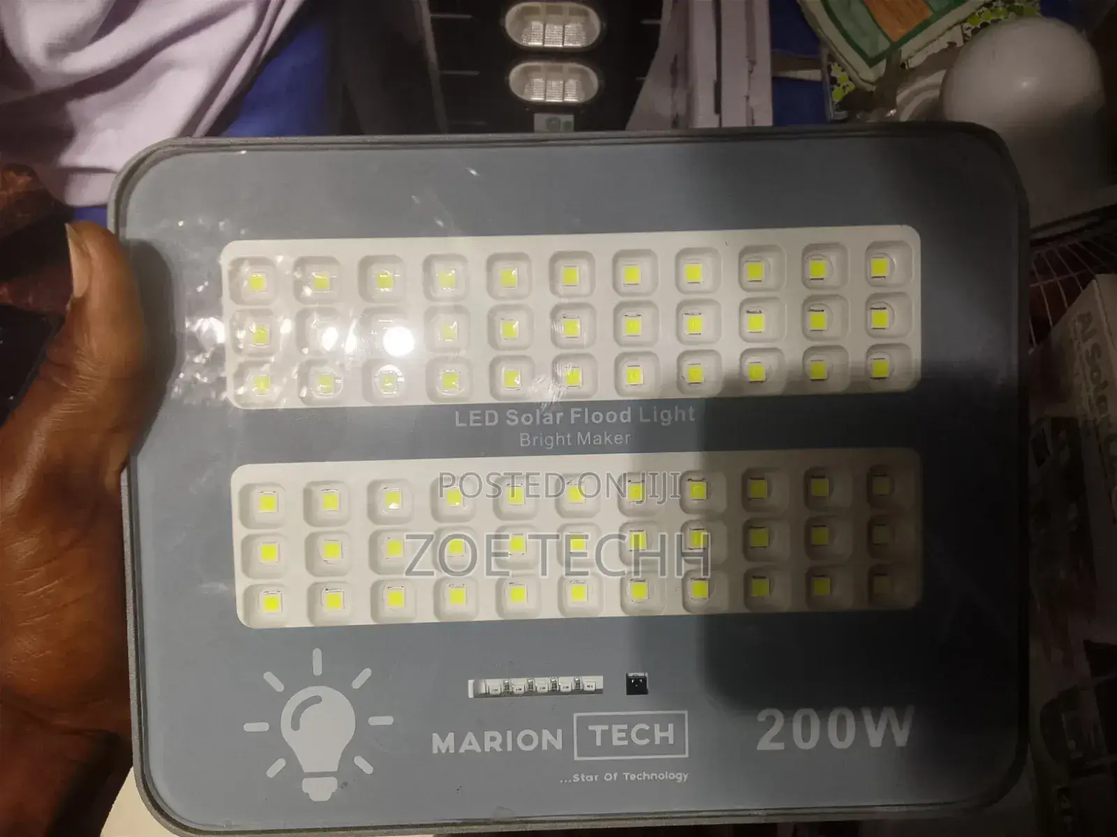 Marion Tech 200W LED Solar Flood Light