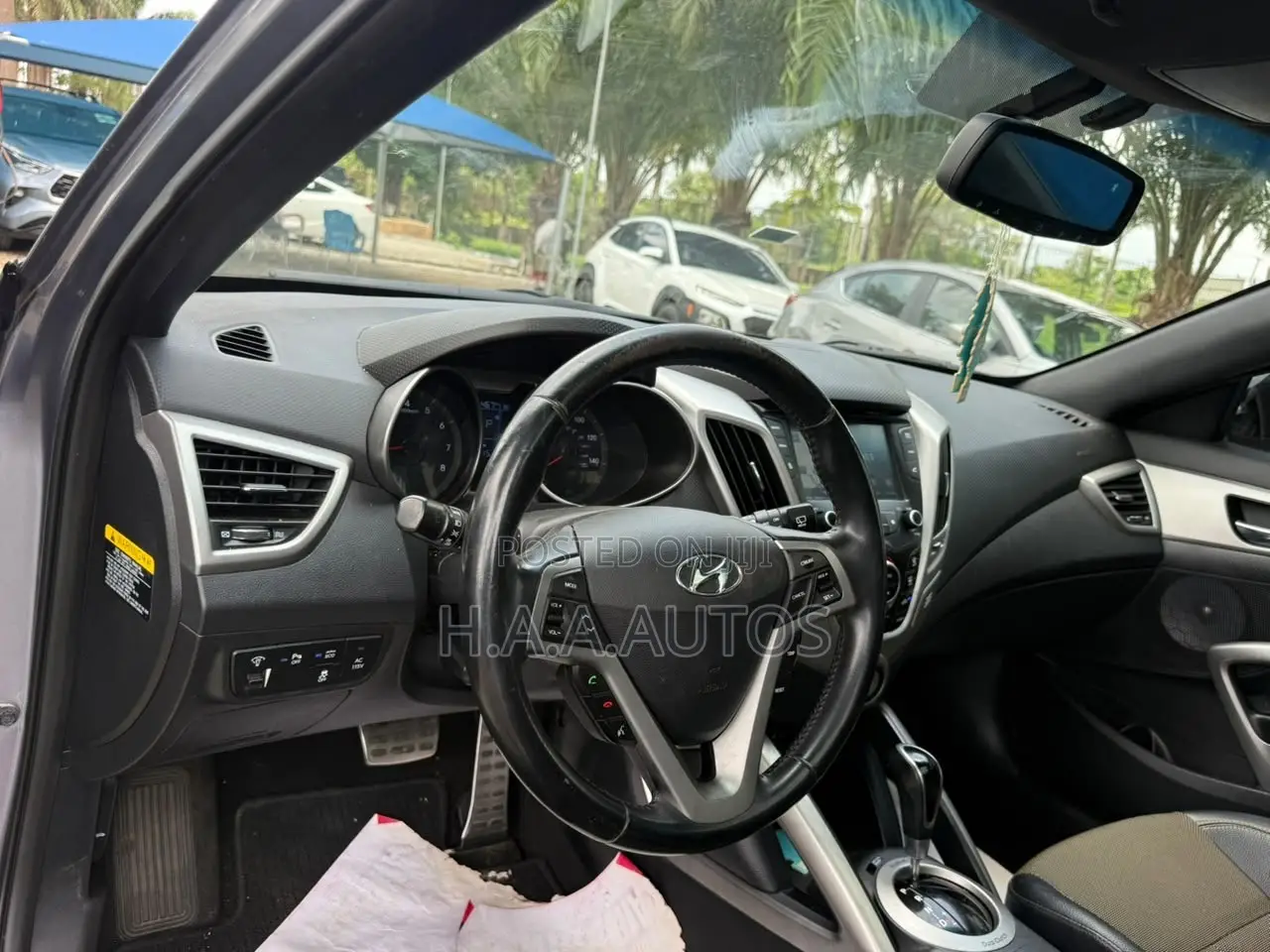Hyundai Veloster Base 2016 Gray