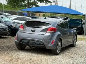 Hyundai Veloster Base 2016 Gray