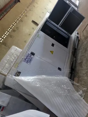Heavy-Duty 135kva England Perkins Diesel Soundproof Gen 2years Wty