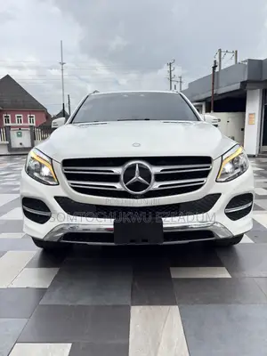 Mercedes-Benz GLE-Class GLE 350d 4MATIC 2017 White