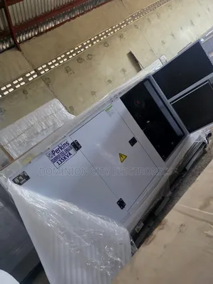 England Perkins Diesel Soundproof Generator Sp135kva 2years Wty