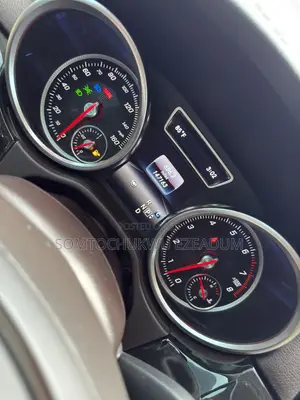 Mercedes-Benz GLE-Class GLE 350d 4MATIC 2017 White