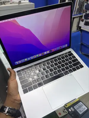 Laptop Apple MacBook Pro 2016 16GB Intel Core i5 SSD 256GB