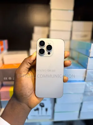 Apple iPhone 16 Pro Max 256 GB Gold