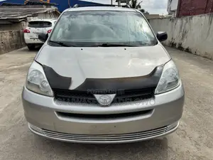 Toyota Sienna LE 4WD 2007 Silver