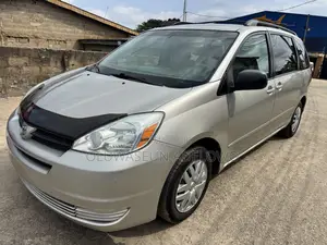 Toyota Sienna LE 4WD 2007 Silver